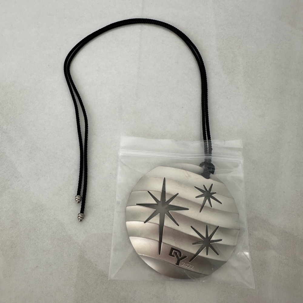 2022  David Yurman NIB Necklace w/ Jewelry Box Polishing Cloth Bag Etc